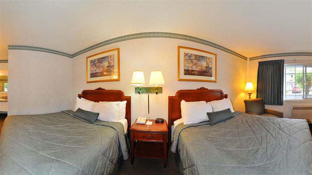Ramada By Wyndham 3*